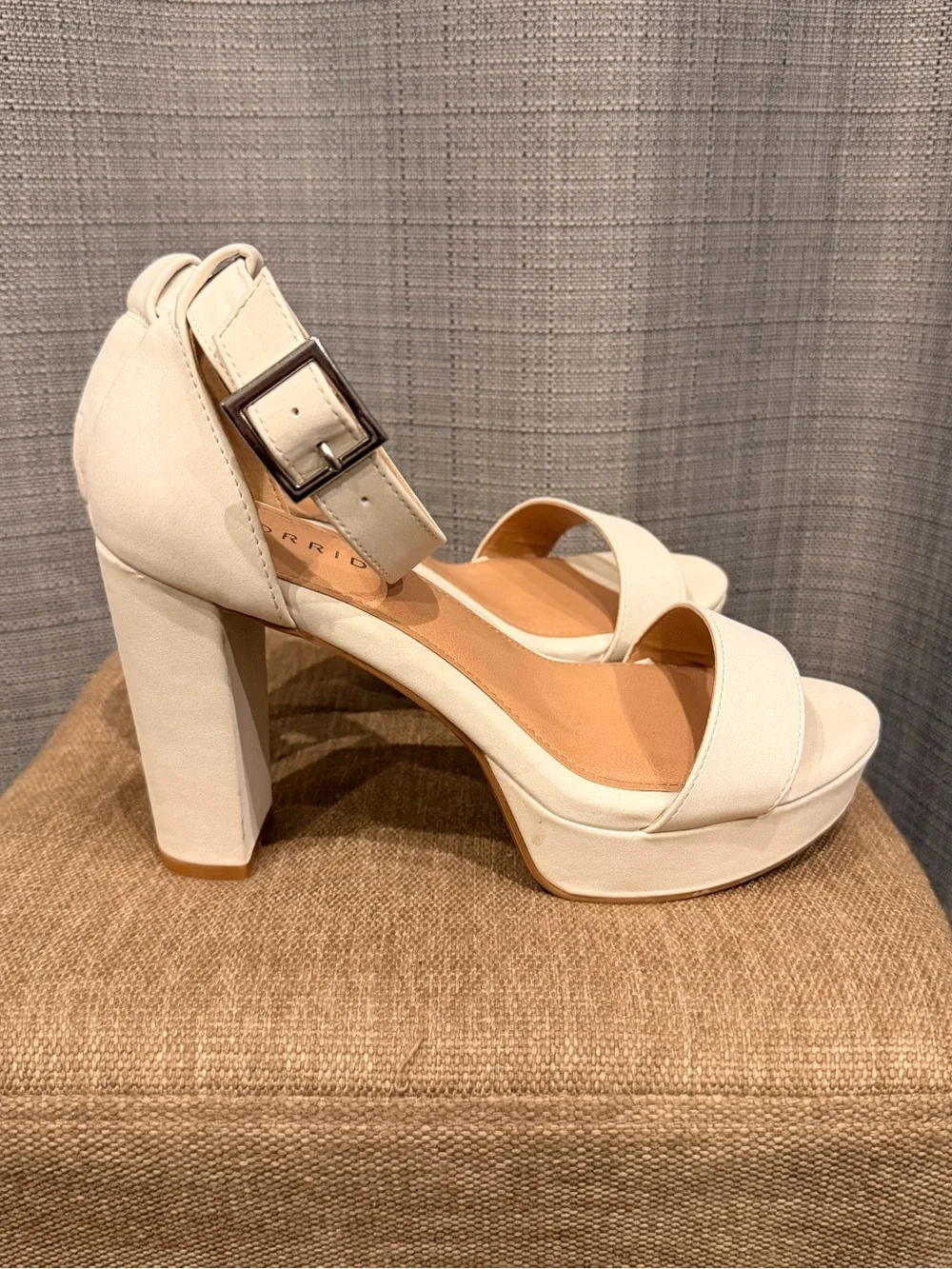 torrid white platform